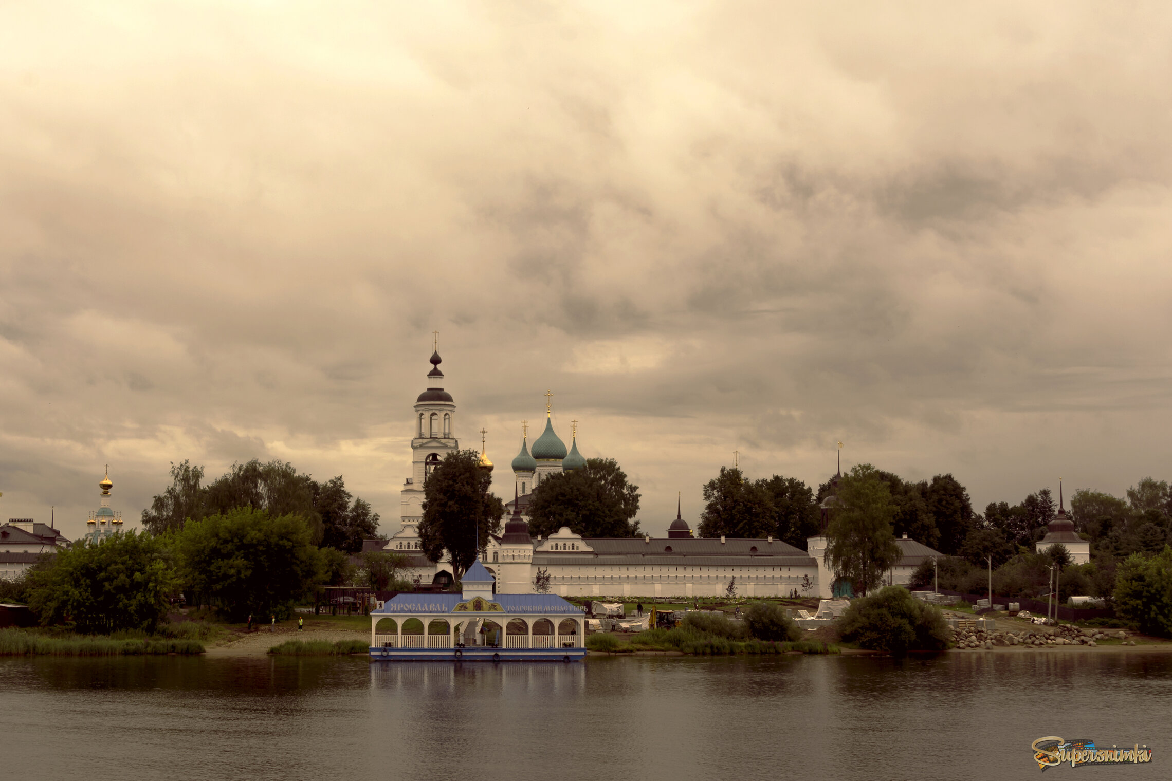 Круиз по Волге. Толгский монастырь.