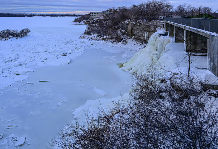 У слияния двух рек