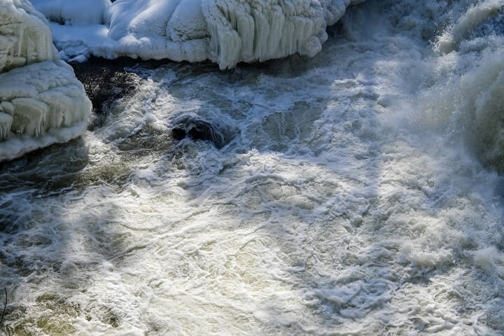 Здесь на кайяке пройти нелегко