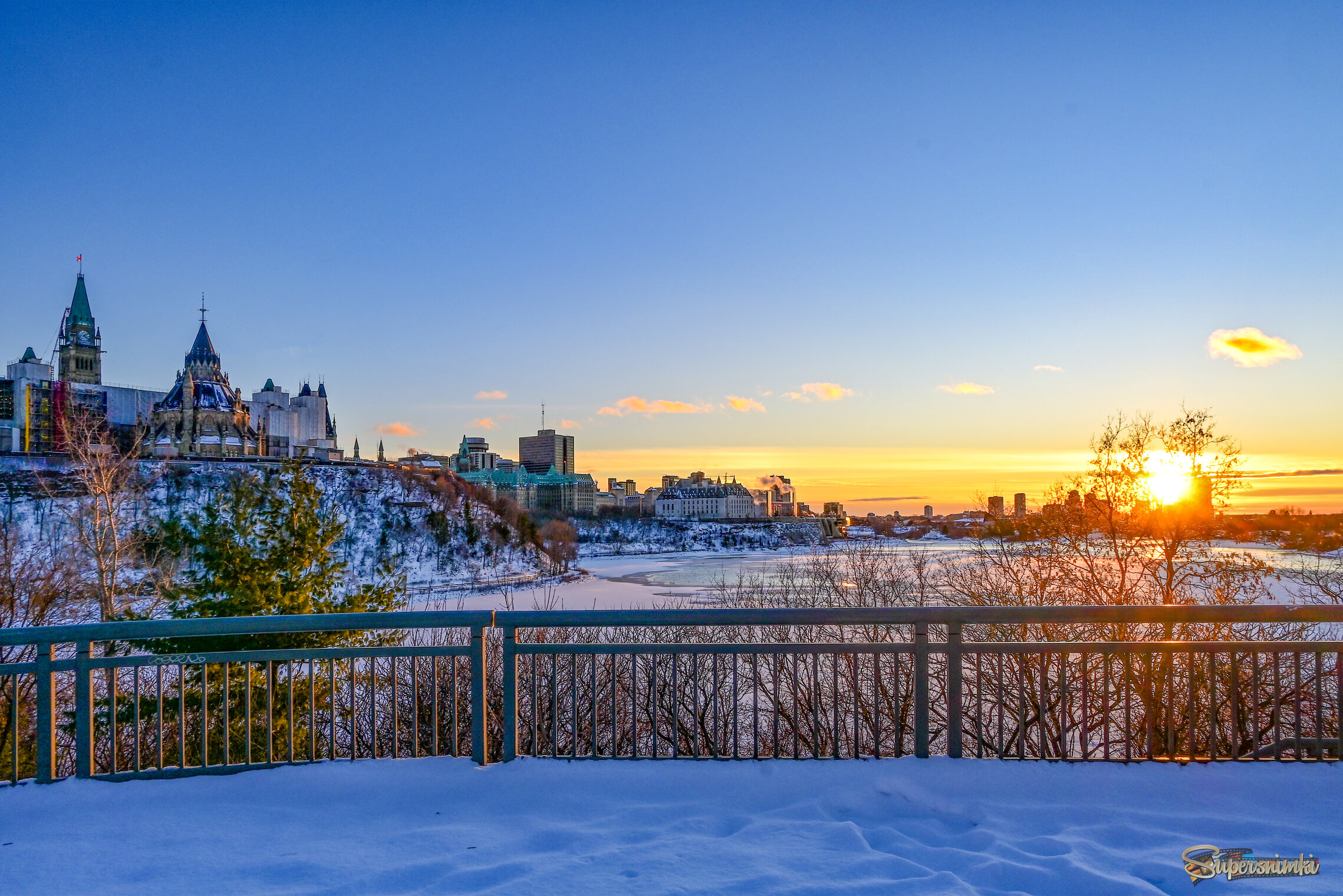 Когда закат катИт в глаза