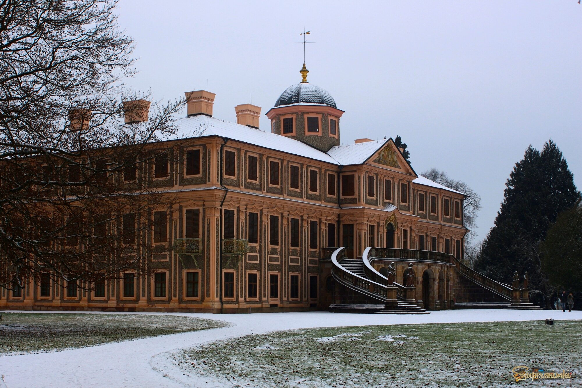 Замок Фаворит