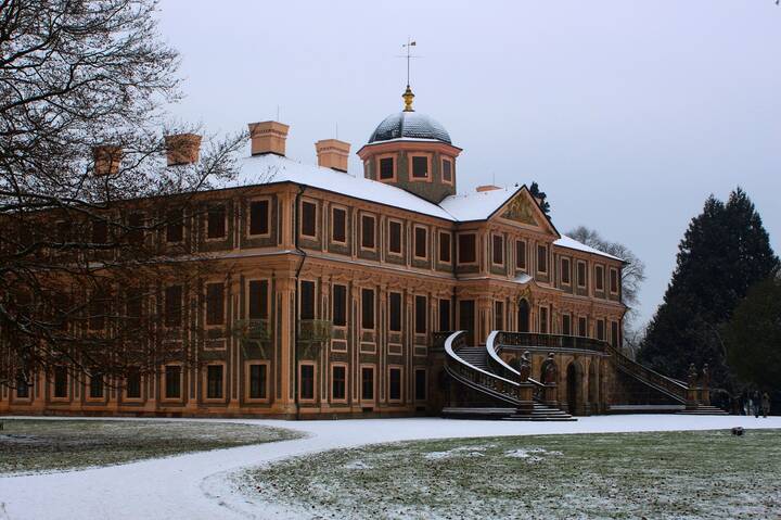 Замок Фаворит