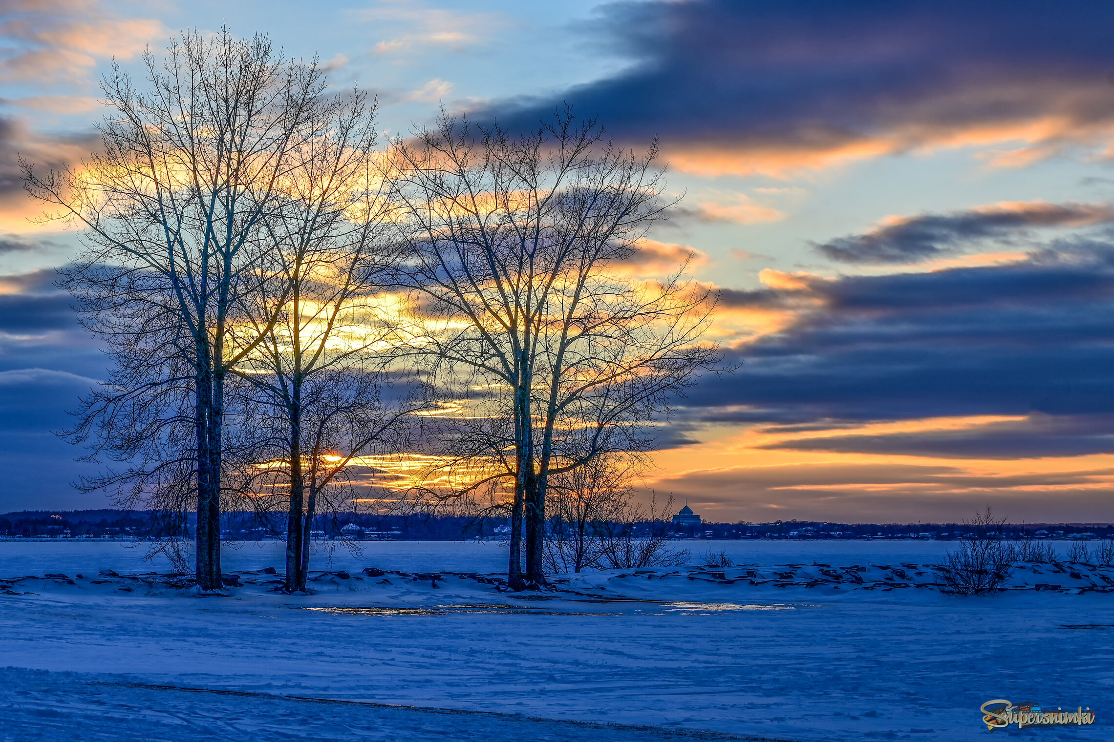 Прибрежное действо