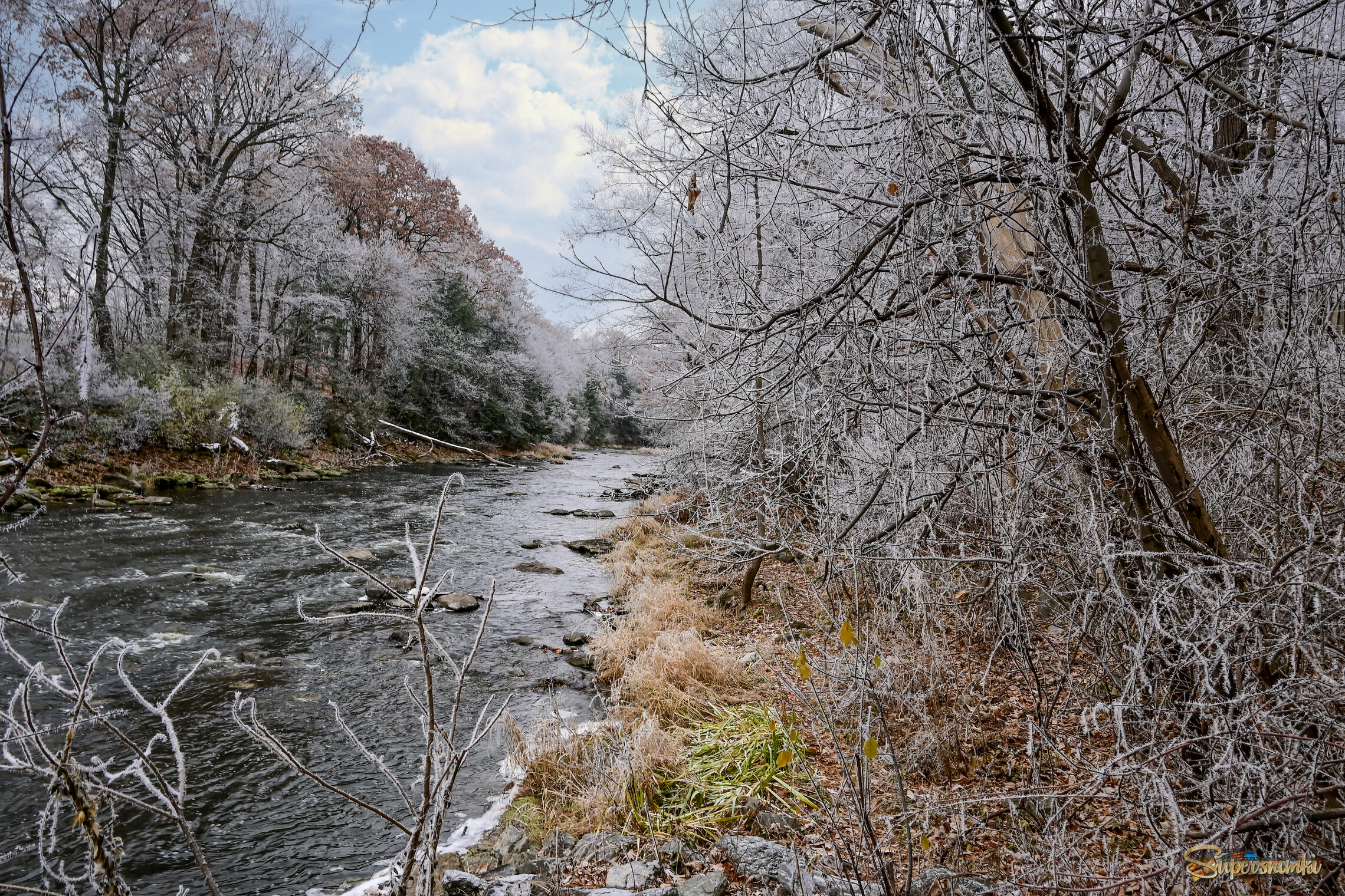 Неспешен бег воды