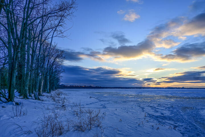 У пляжа городского