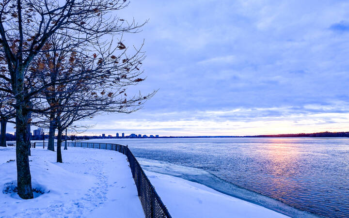 Где то в городе