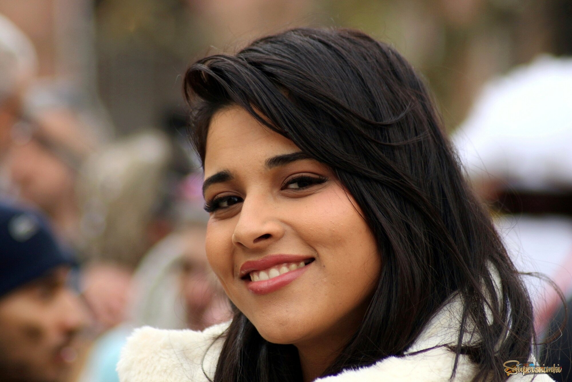 Вчера был праздник у девчат...