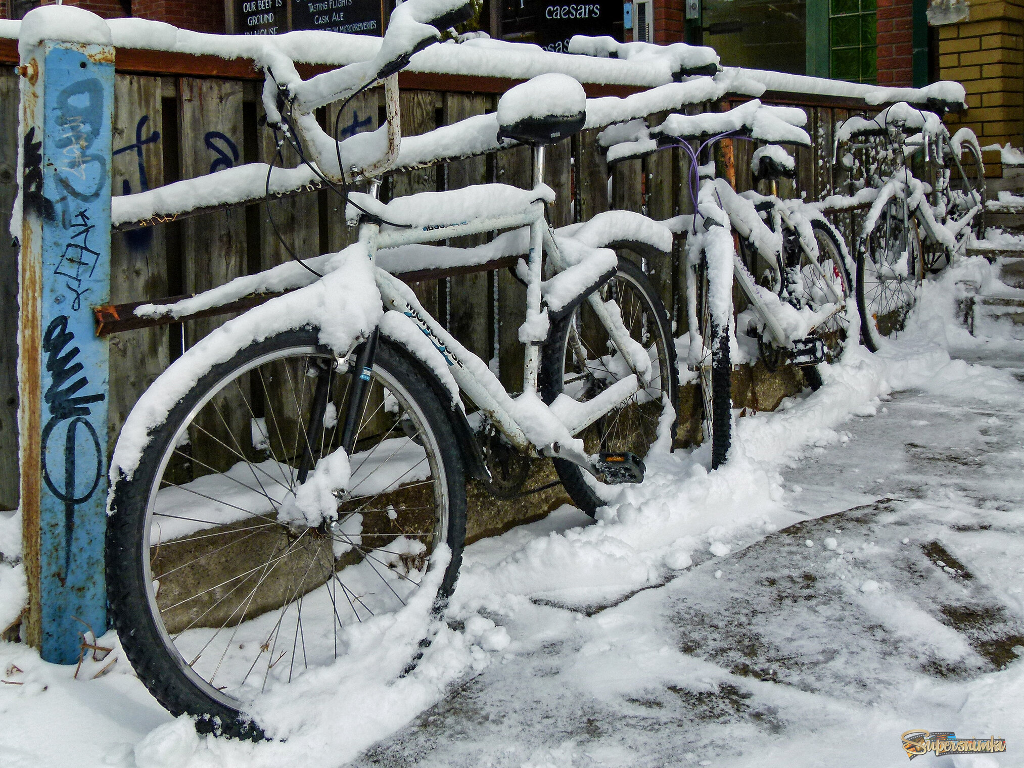 Март в городе