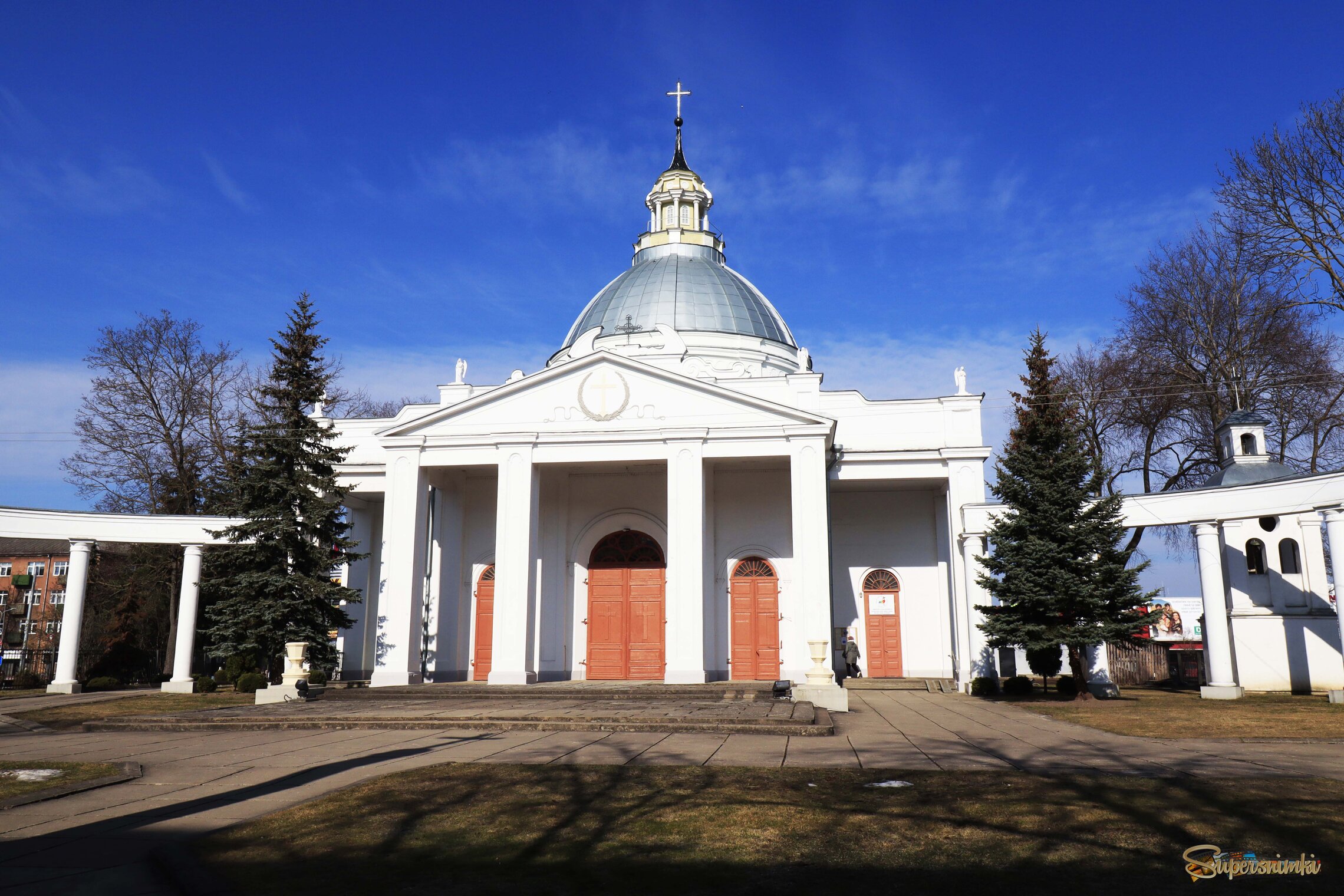 Католический храм.