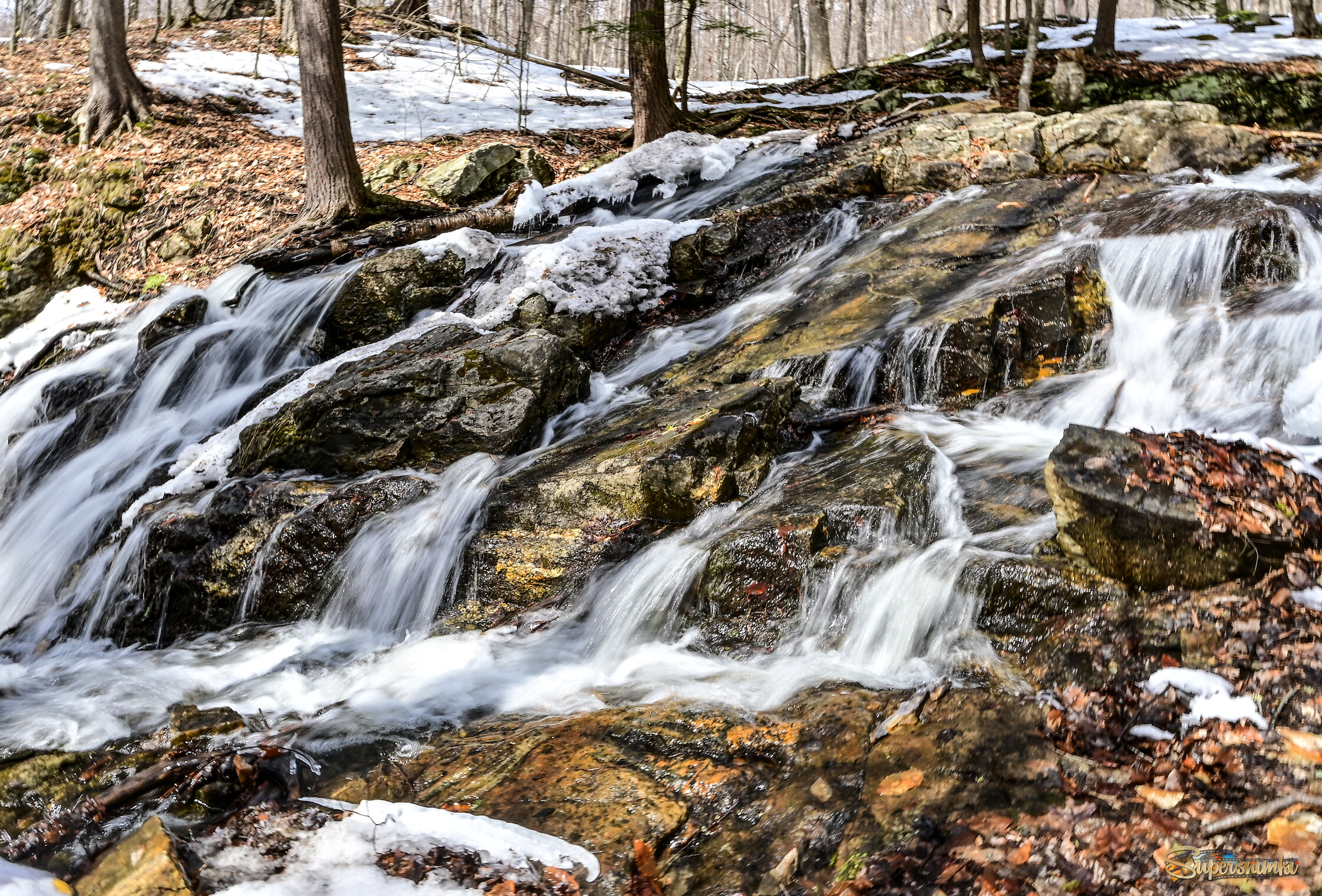 Средь малых потоков