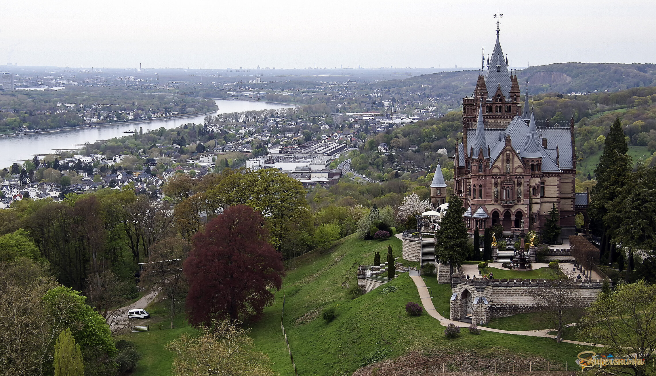 Замок Драхенбург