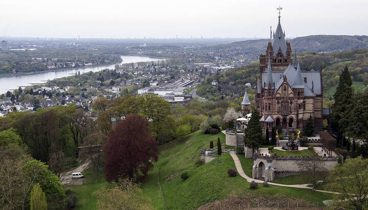 Замок Драхенбург