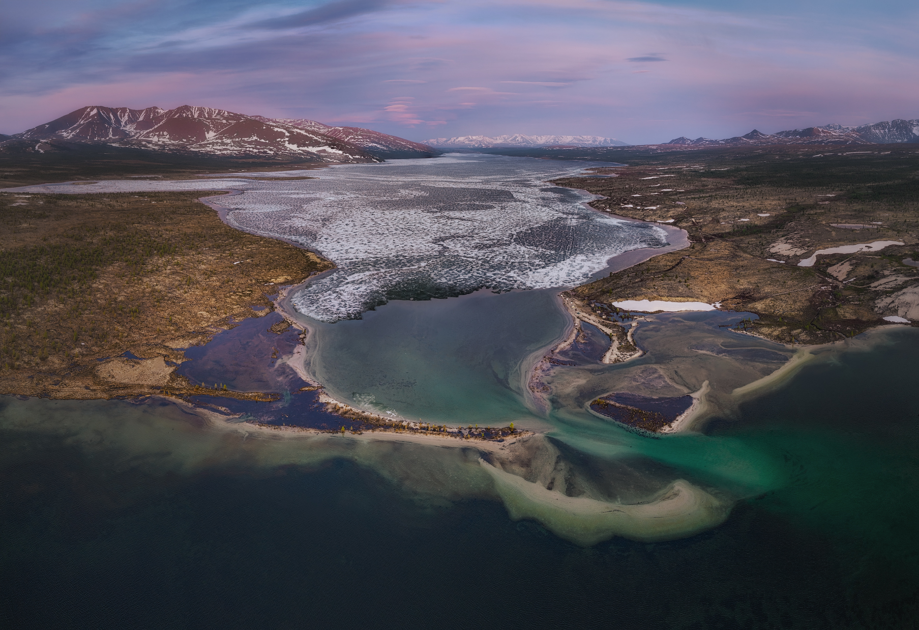 Горы, лёд, вода и пламя