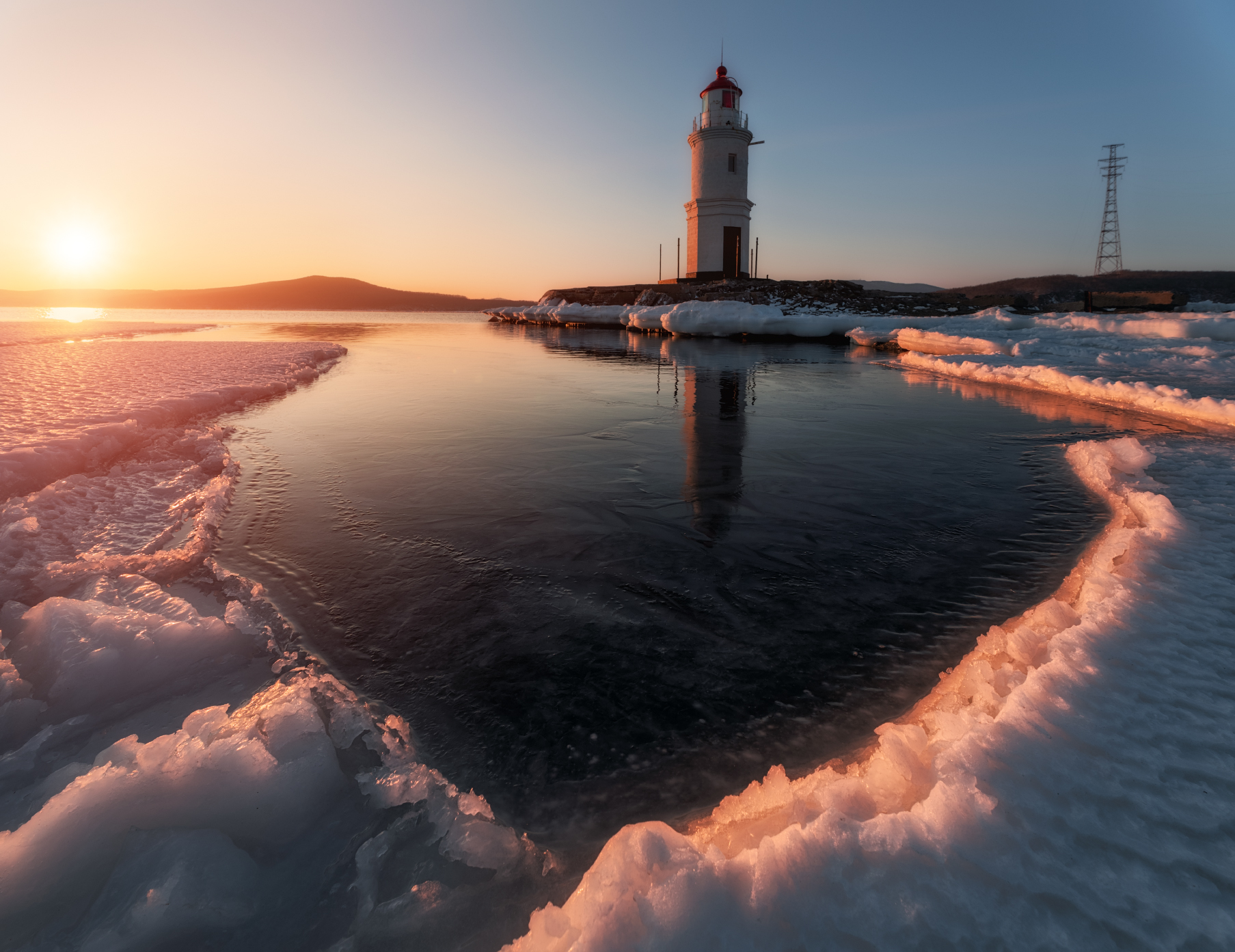 Как-то утром на рассвете Я пошел маяк смотреть