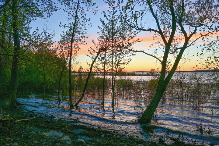 Река не отпускает