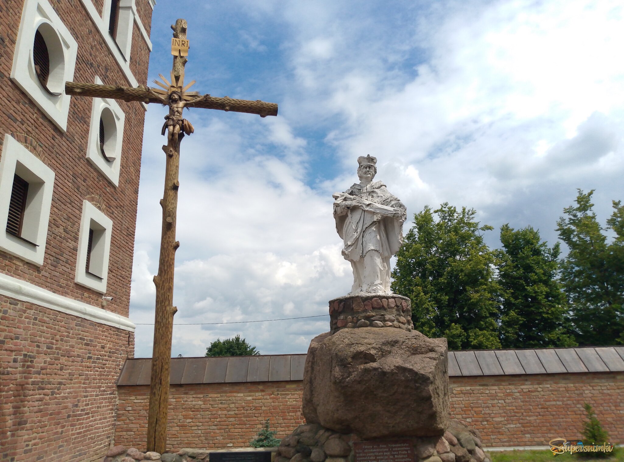 В старой католической церкви