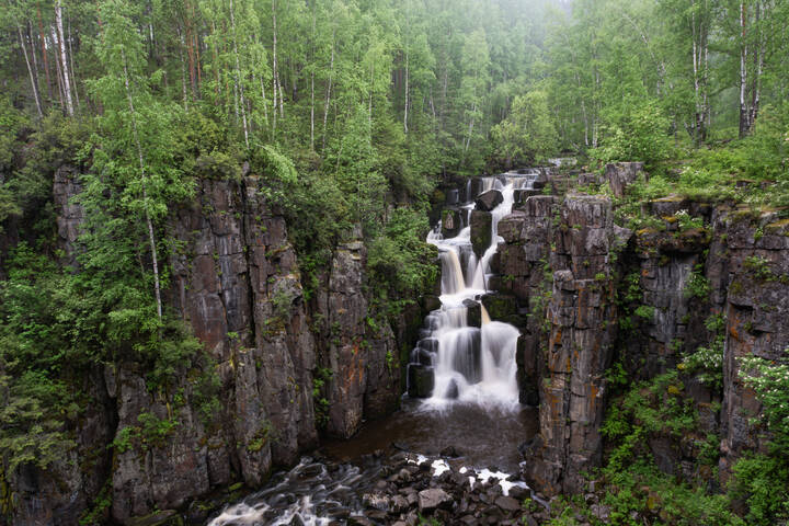 Уковский водопад