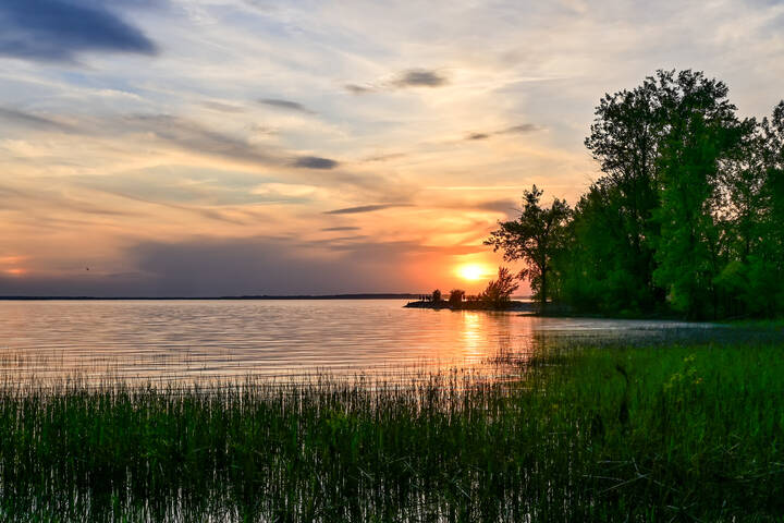 День гаснет постепенно