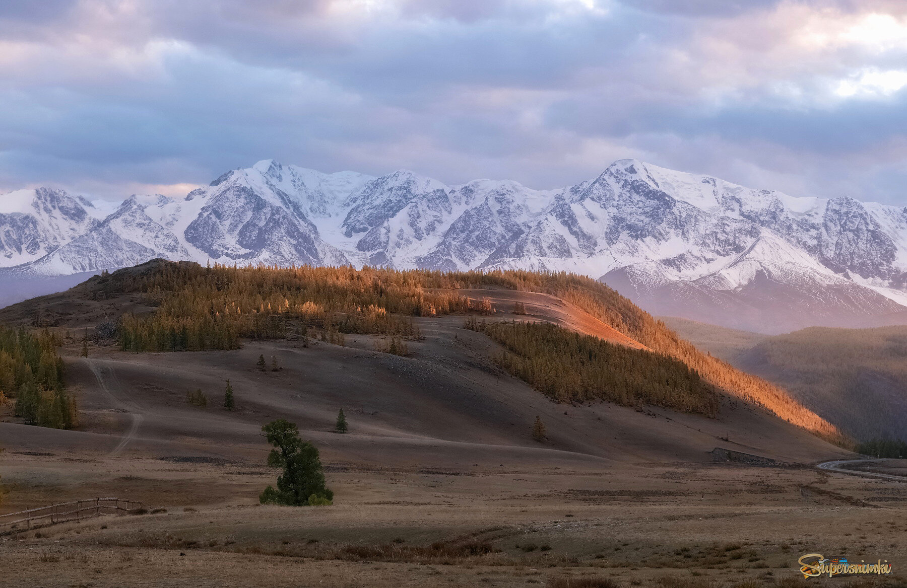 Закат в Курайской степи