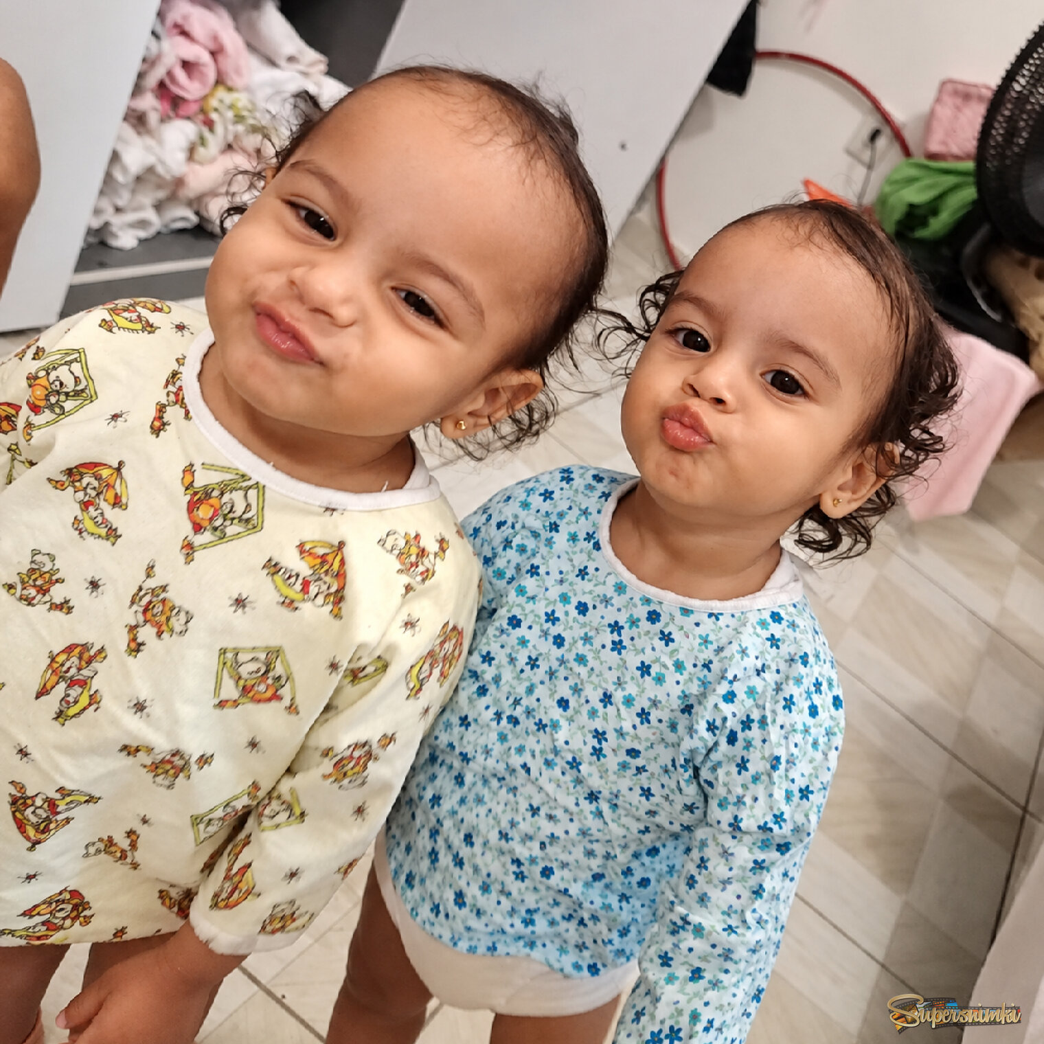 Alanna e Agatha as Gemeas