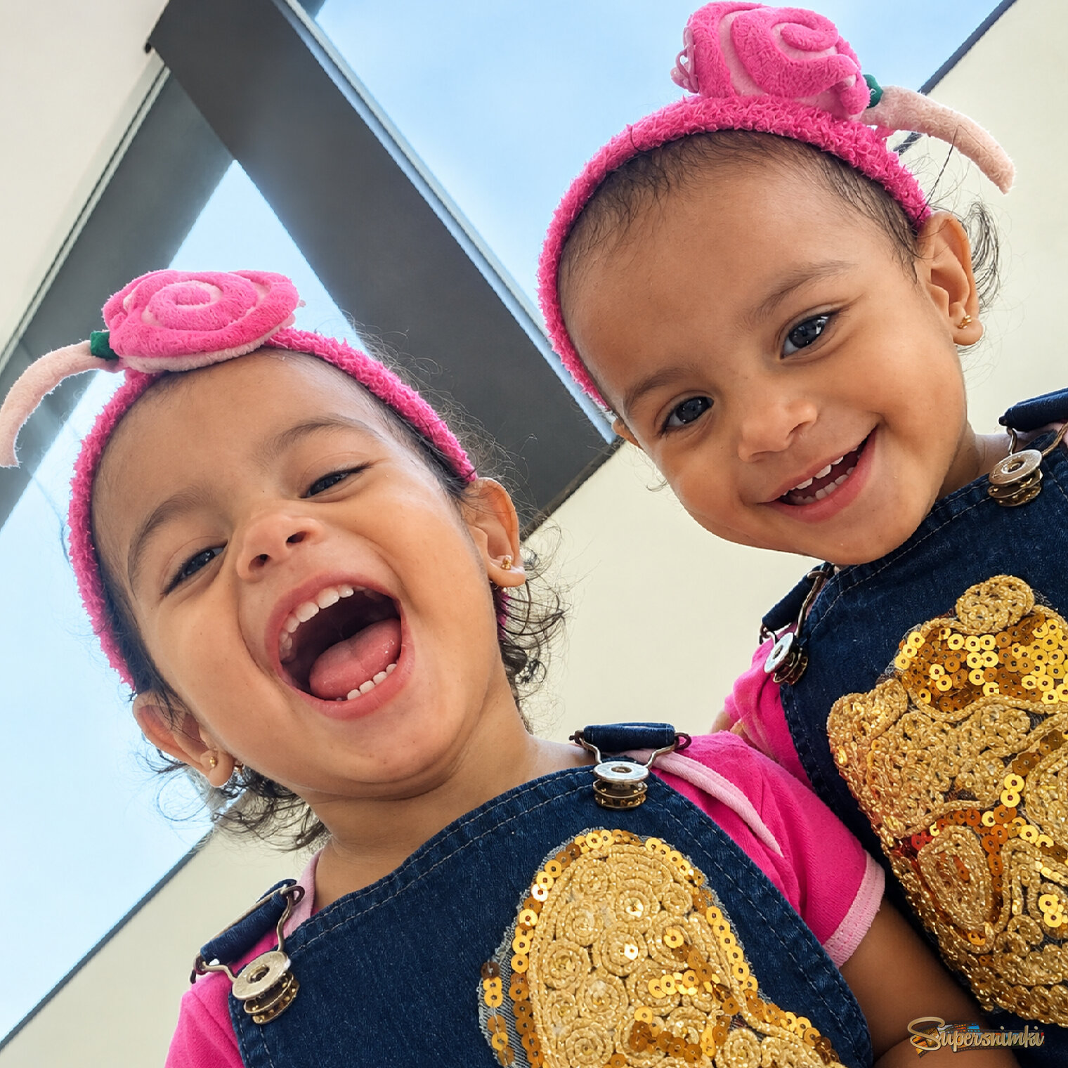 Alanna e Agatha as Gêmeas