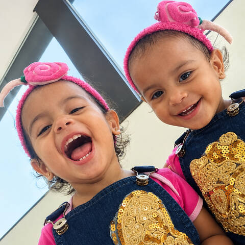 Alanna e Agatha as Gêmeas
